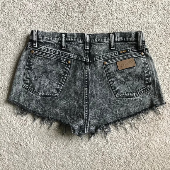 Wrangler Acid Wash Denim Cutoff Shorts - Picture 4 of 8